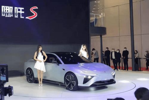 续航突破1100公里,支持高压超快充电,哪吒s要来闹海了